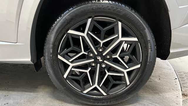 Hyundai TUCSON 1.6 h T-GDi N Line SUV 5dr Petrol Hybrid Auto Euro 6 (s/s) (230 ps) Shimmering Slvr