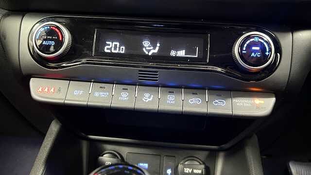 Hyundai KONA 1.6 h-GDi Ultimate SUV 5dr Petrol Hybrid DCT Euro 6 (s/s) (141 ps)