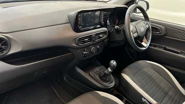 Hyundai i10 1.0 SE Connect Hatchback 5dr Petrol Manual Euro 6 (s/s) (67 ps)