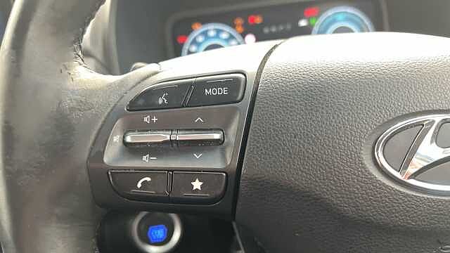 Hyundai KONA 1.6 h-GDi Ultimate SUV 5dr Petrol Hybrid DCT Euro 6 (s/s) (141 ps)