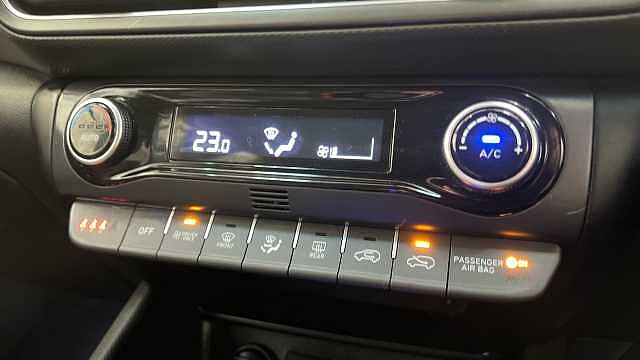 Hyundai KONA 1.6 h-GDi Ultimate SUV 5dr Petrol Hybrid DCT Euro 6 (s/s) (141 ps)