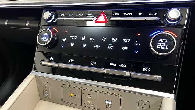 Hyundai Santa Fe 1.6 h T-GDi Ultimate SUV 5dr Petrol Hybrid Auto Euro 6 (s/s) (7Seat) (215 ps)