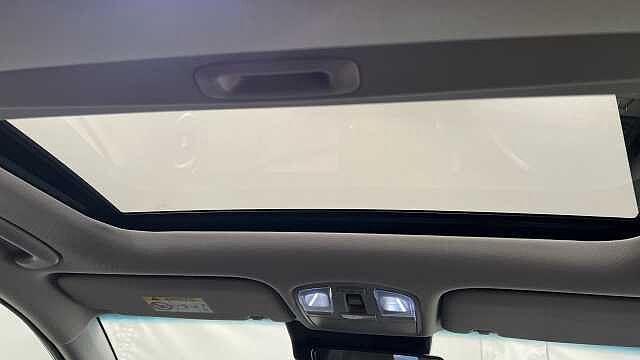 Hyundai KONA 64kWh Ultimate SUV 5dr Electric Auto (10.5kW Charger) (204 ps)