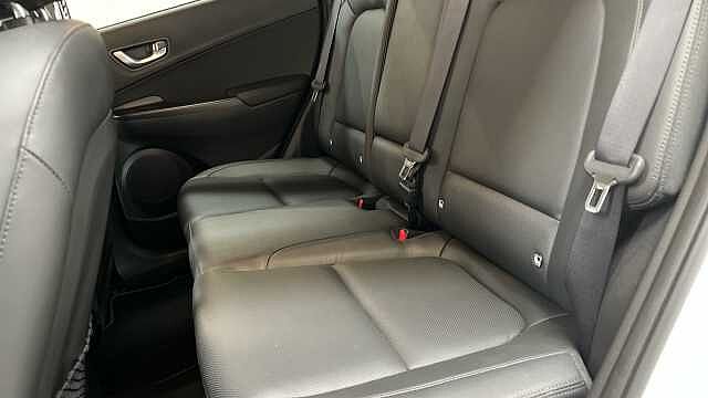 Hyundai KONA 1.6 h-GDi Ultimate SUV 5dr Petrol Hybrid DCT Euro 6 (s/s) (141 ps)