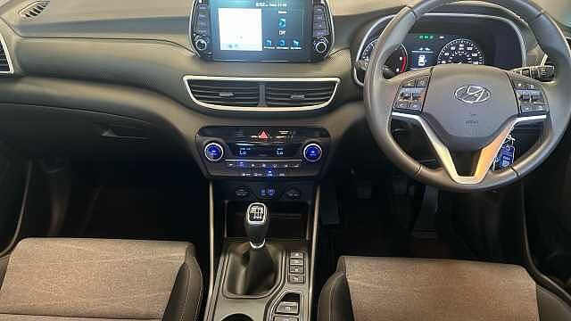 Hyundai TUCSON 1.6 CRDi MHEV SE Nav SUV 5dr Diesel Hybrid Manual Euro 6 (s/s) (115 ps)