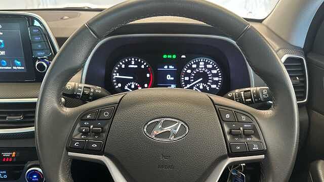 Hyundai TUCSON 1.6 CRDi MHEV SE Nav SUV 5dr Diesel Hybrid Manual Euro 6 (s/s) (115 ps)
