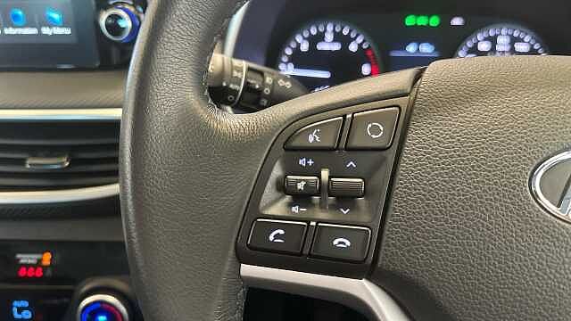 Hyundai TUCSON 1.6 CRDi MHEV SE Nav SUV 5dr Diesel Hybrid Manual Euro 6 (s/s) (115 ps)