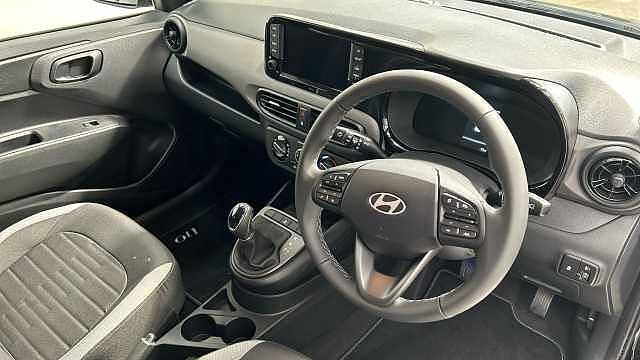 Hyundai i10 1.0 Advance Hatchback 5dr Petrol Auto Euro 6 (s/s) (63 ps)