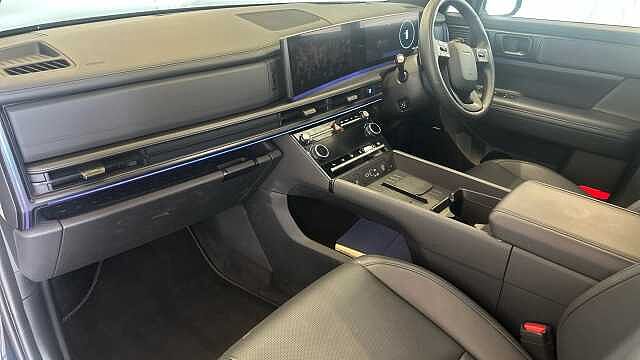 Hyundai Santa Fe 1.6 T-GDi 13.8kWh Calligraphy SUV 5dr Petrol Plug-in Hybrid Auto 4WD Euro 6 (s/s