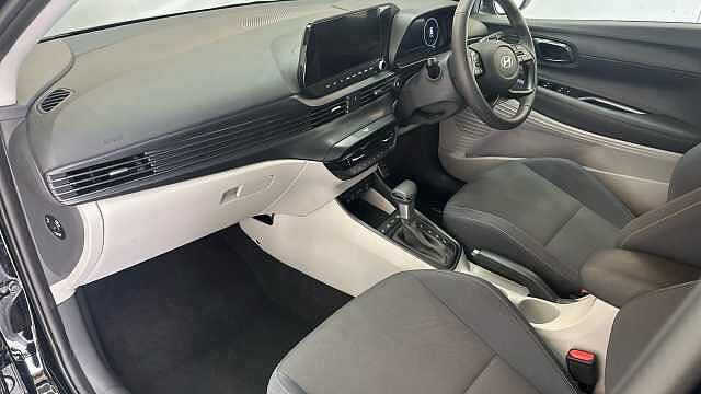 Hyundai BAYON 1.0 T-GDi Tech Line DCT Euro 6 (s/s) 5dr PHANTOM BLACK