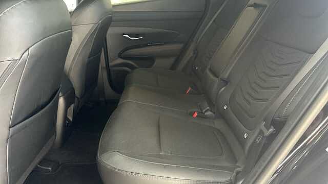 Hyundai TUCSON 1.6 T-GDi 13.8kWh Black Line SUV 5dr Petrol Plug-in Hybrid Auto Euro 6 (s/s) (25
