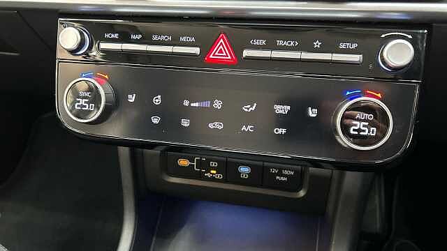 Hyundai TUCSON 1.6 T-GDi Premium SUV 5dr Petrol Hybrid Auto Euro 6 (s/s) (215 ps)