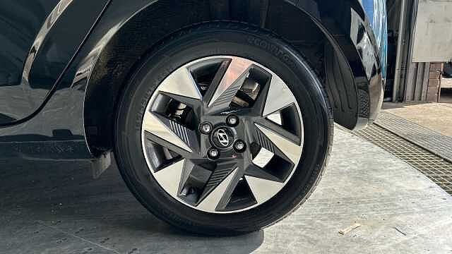 Hyundai i10 1.0 Advance Hatchback 5dr Petrol Auto Euro 6 (s/s) (63 ps)